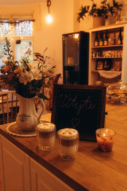 Vítací pult kavárny